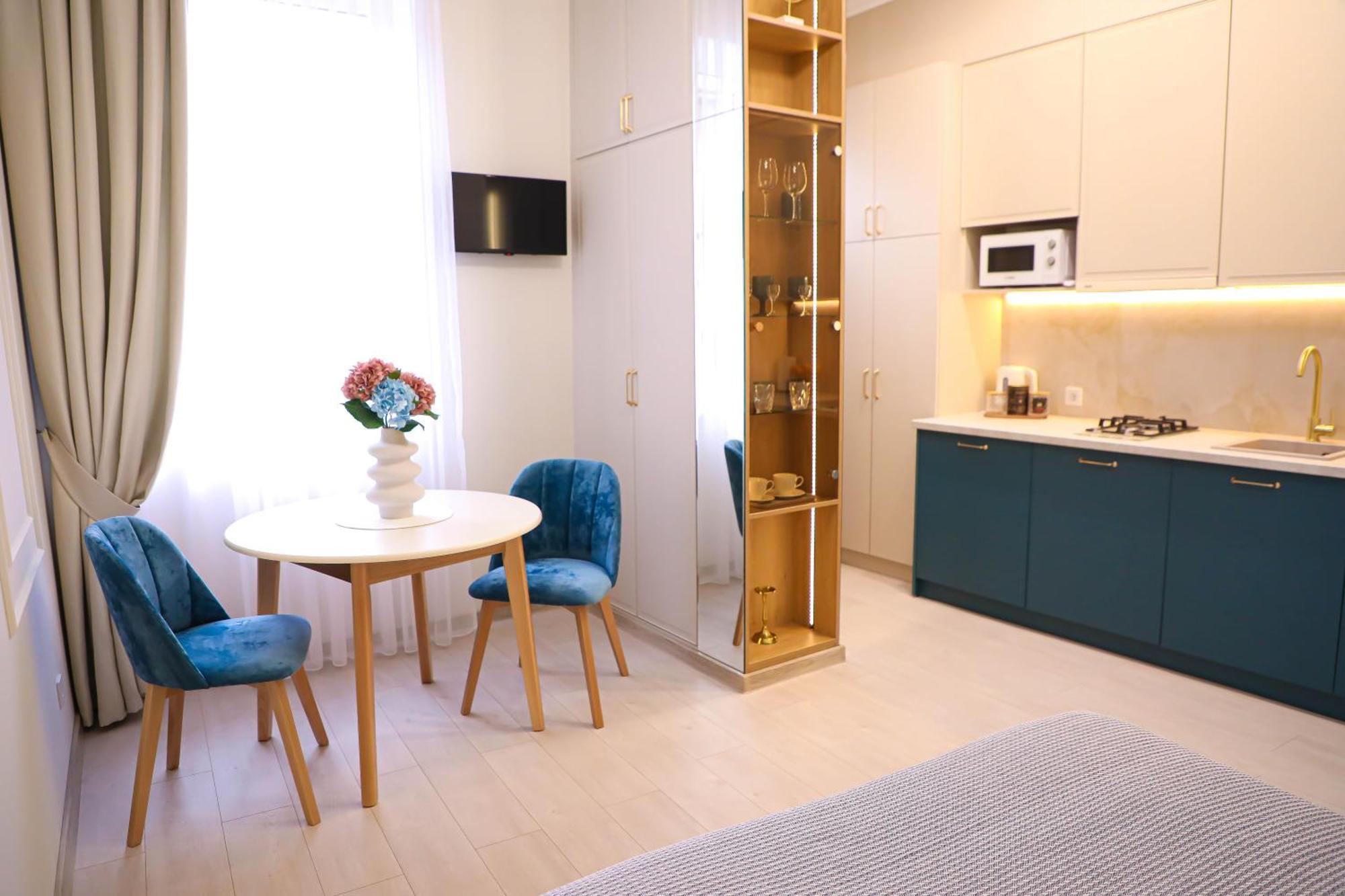 Modern Apartment, 3Mins To Opera Львов Экстерьер фото